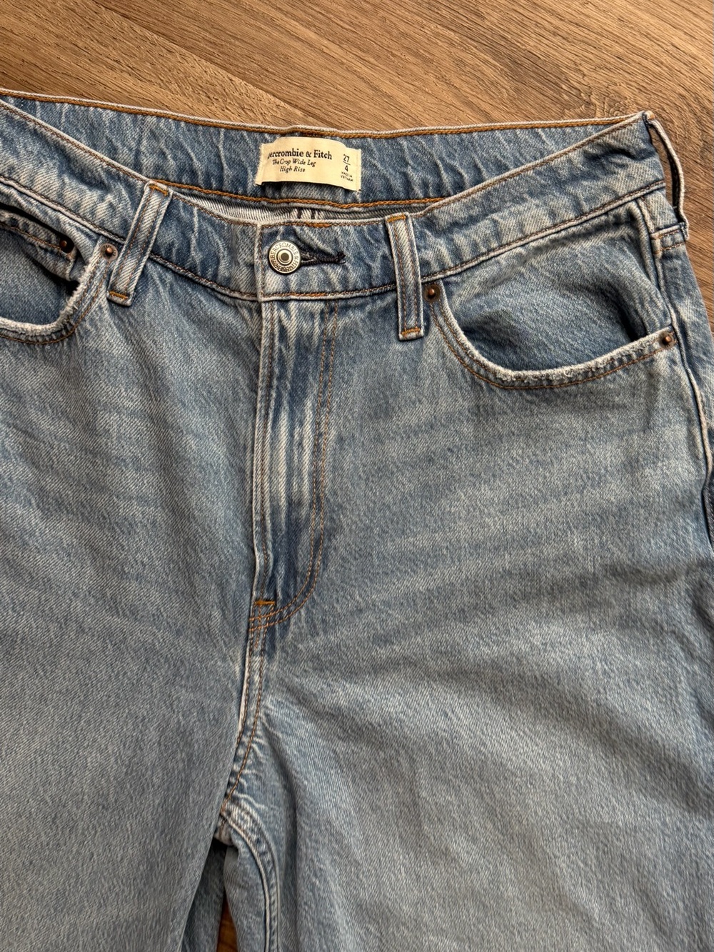 Abercrombie & Fitch Wide Leg Crop Jeans size 4 - Picture 4 of 7
